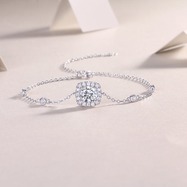 Hera Moissanite Quintessence Bracelet