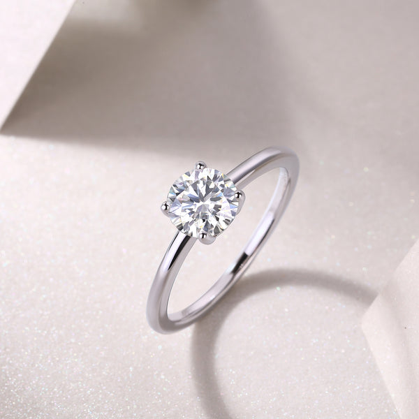 Lyria Moissanite Signature Ring