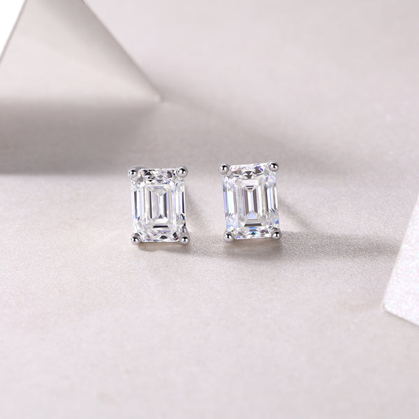 Orion Moissanite Brilliance Studs